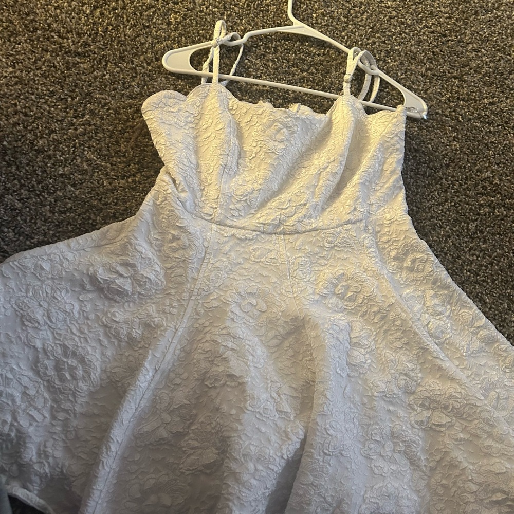 Elegant Short White Lace Dress